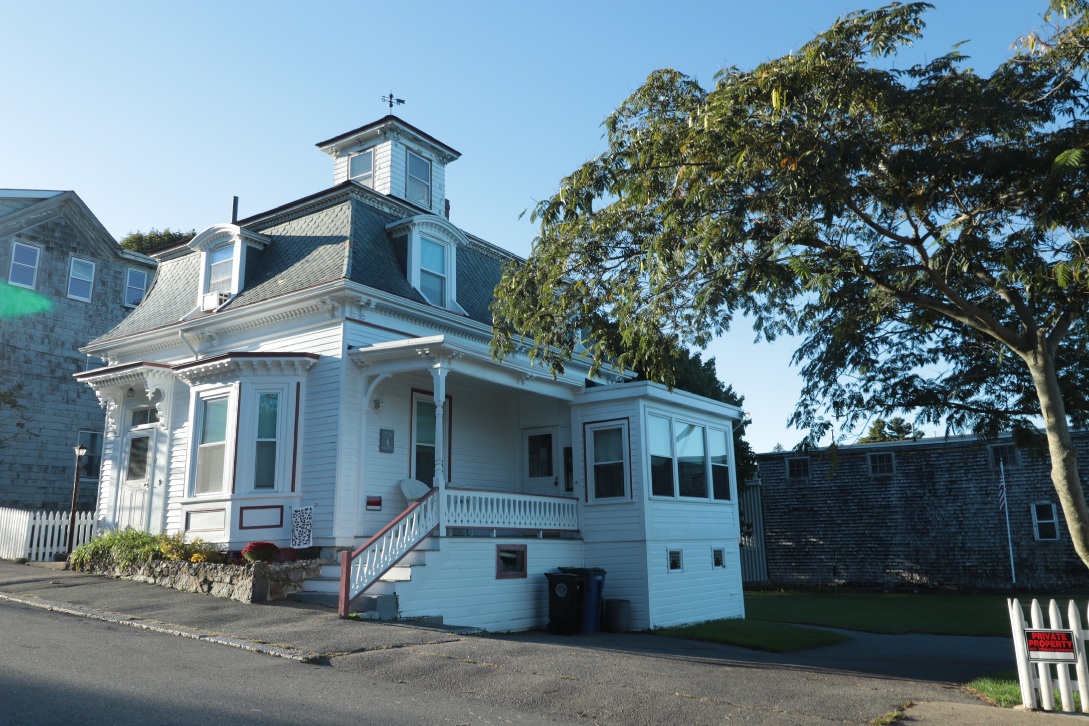 Add These 6 ‘Hocus Pocus’ Filming Locations to Your Salem, MA Itinerary