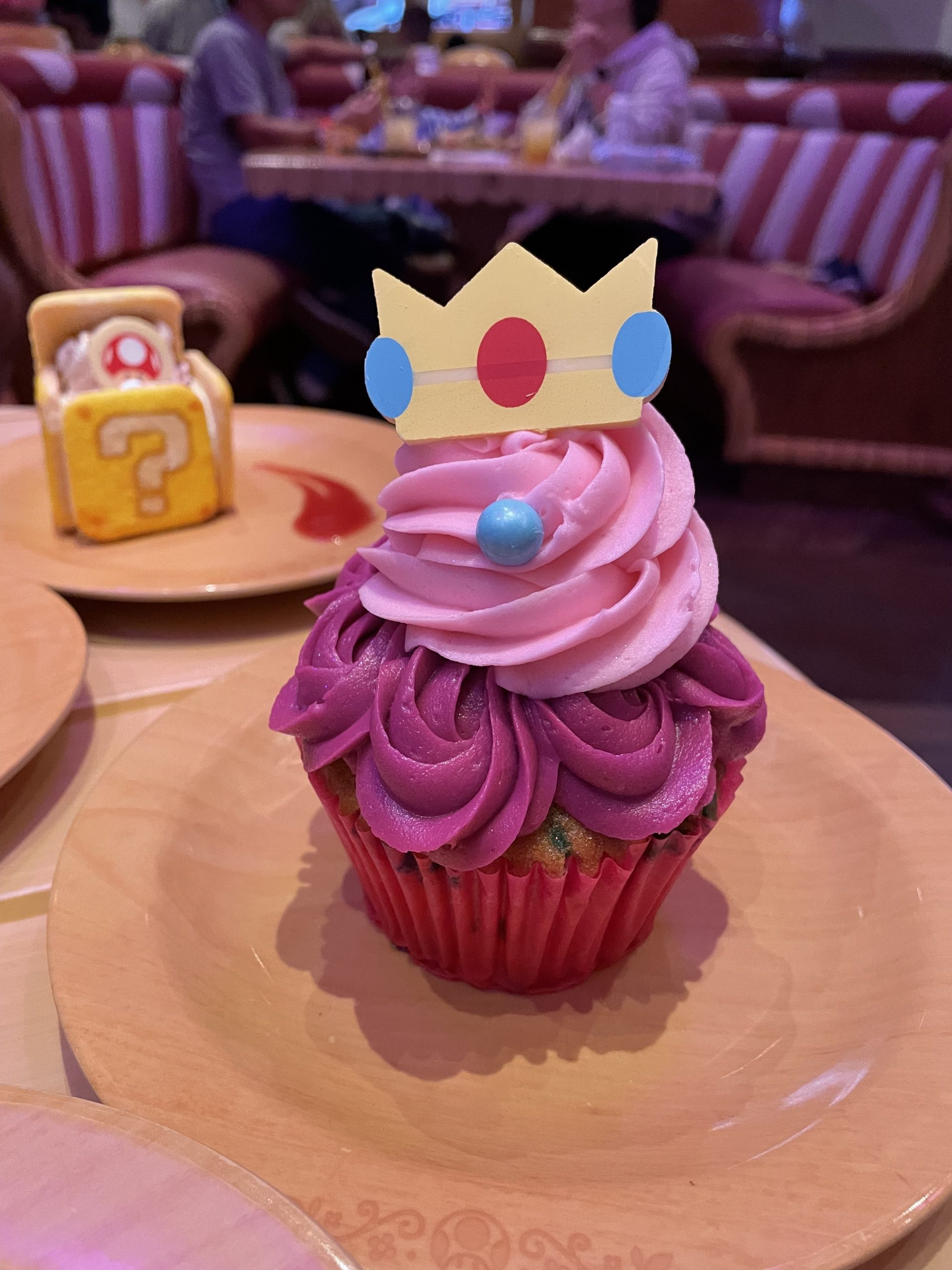 Princess Peach Cupcake at Toadstool Cafe | Traveling Twogether