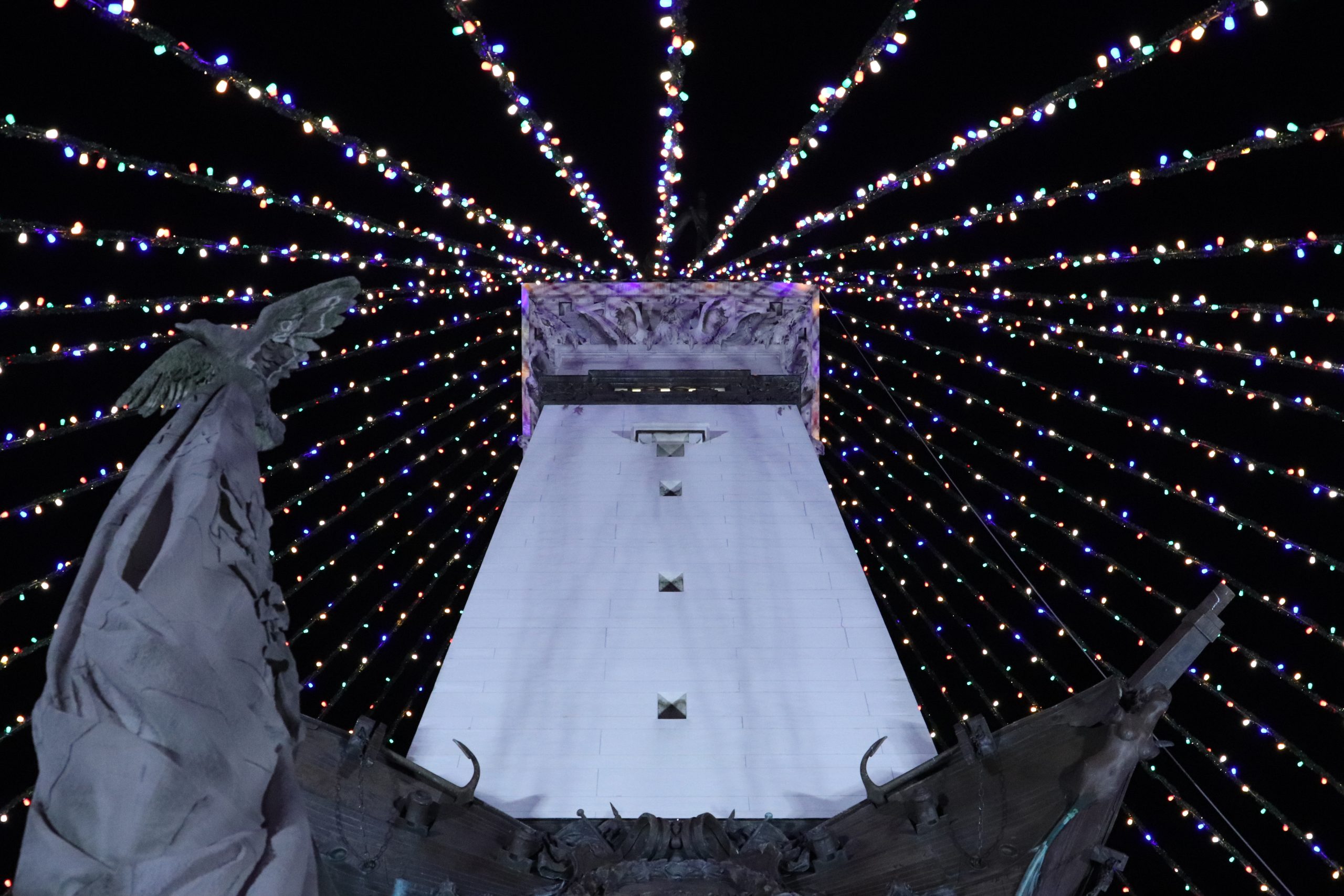 What’s 242 Feet Tall and Has 4,784 Christmas Lights?